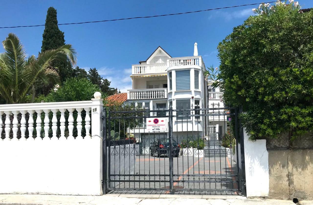 Villa Diana Kastela Exterior photo